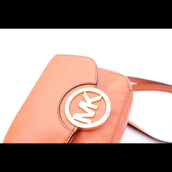 Michael Kors cross body bag - Picture 8 of 8